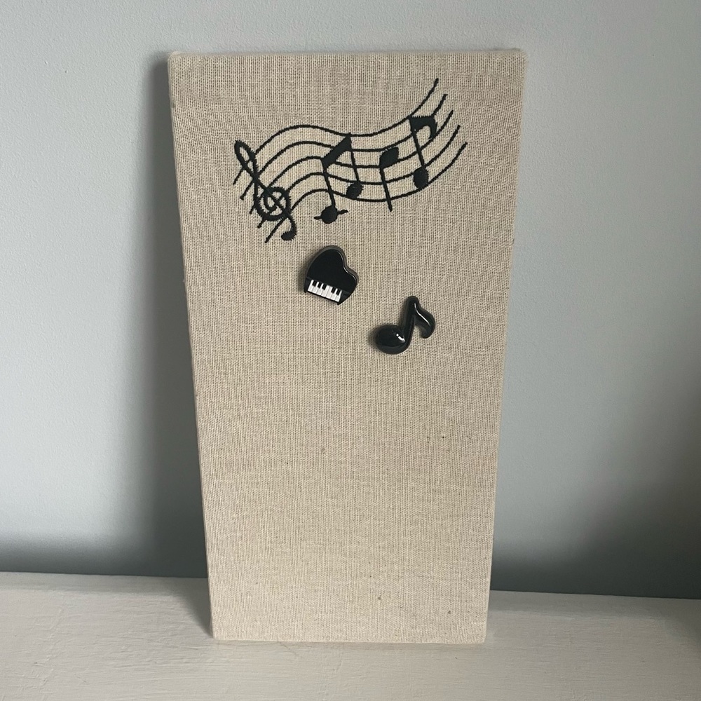 Embroidered Bulletin Board Music (Magnetic Back)